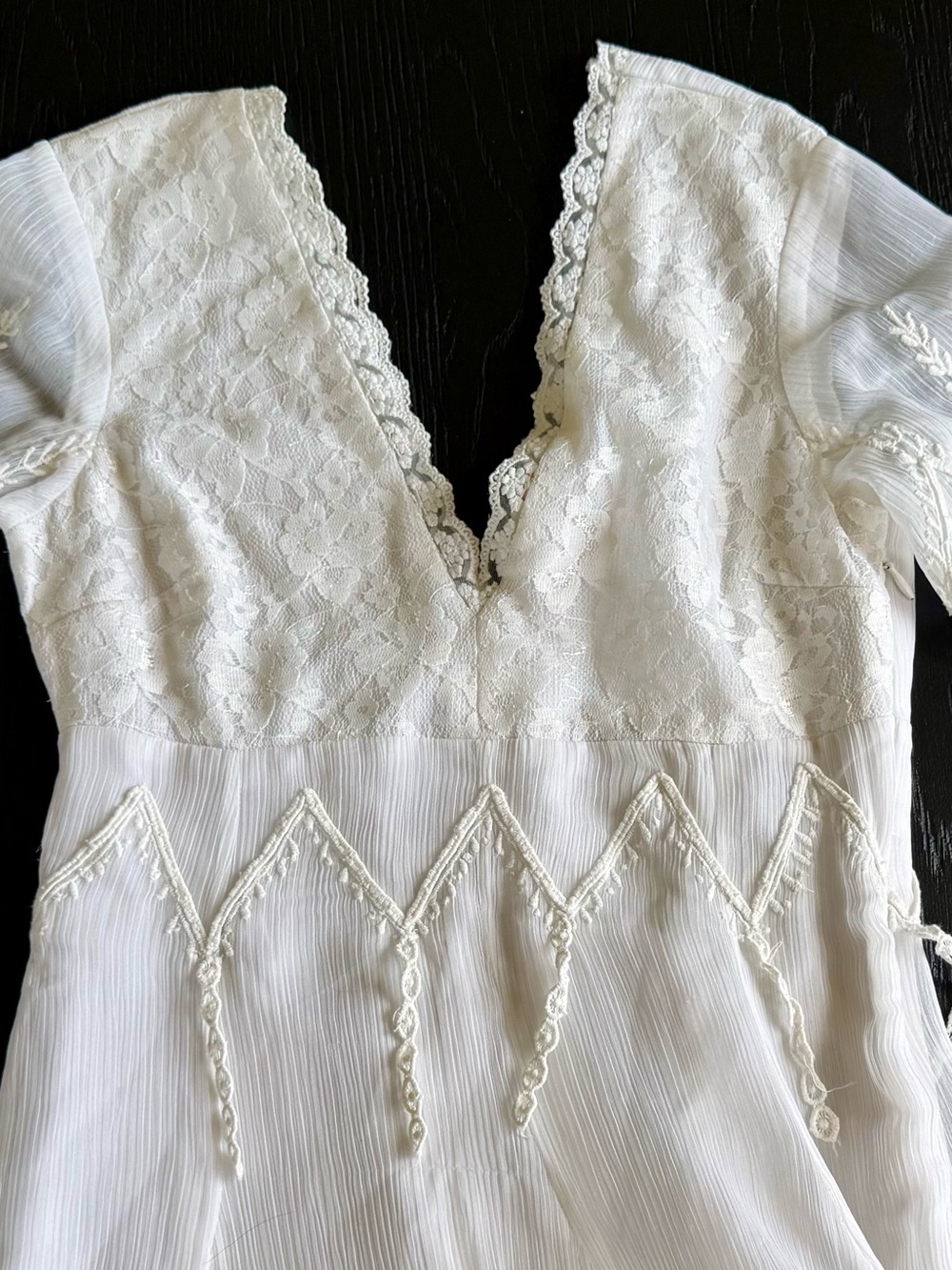 Free People/Candela Collab pleated organza/embroidered lace V-Neck Boho Dress - Picture 5 of 14